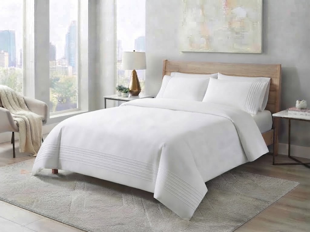 Flat sheet set | One Side Pleats | 30 CM HIGH (300 THREAD COUNT)